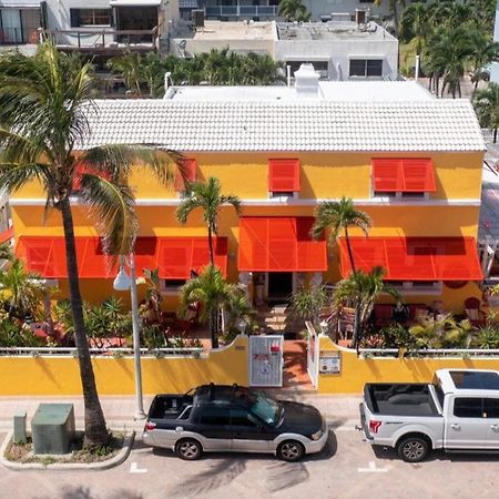 Villa Sinclair Beach Suites And Spa Χόλιγουντ Εξωτερικό φωτογραφία